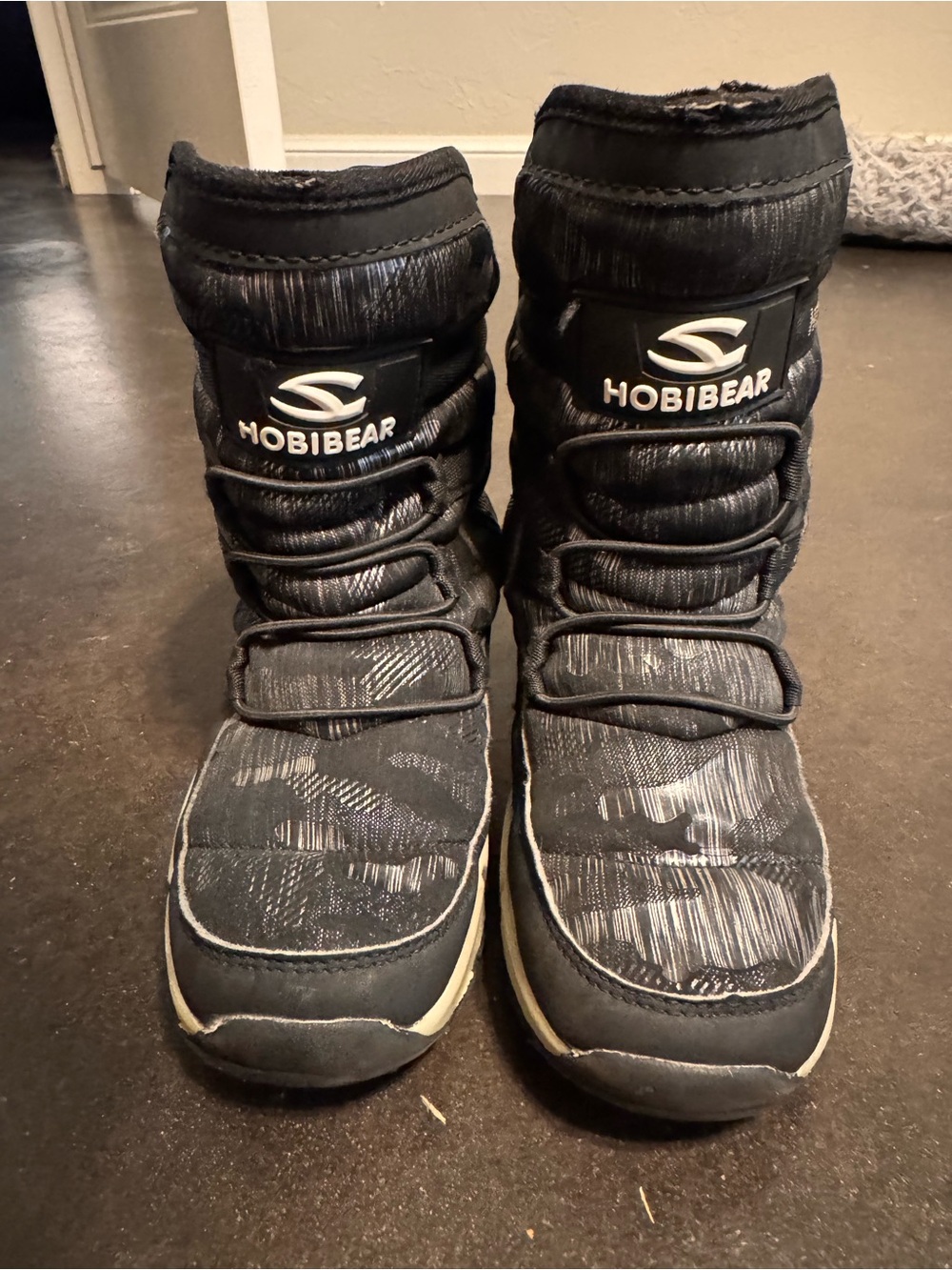 Hobibear Kids Waterproof Winter Snow Boots - Black Camo - Size 2Y